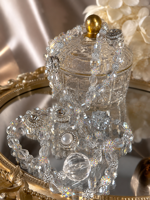 CLUR VII — Crystal Pavé Medallion Necklace